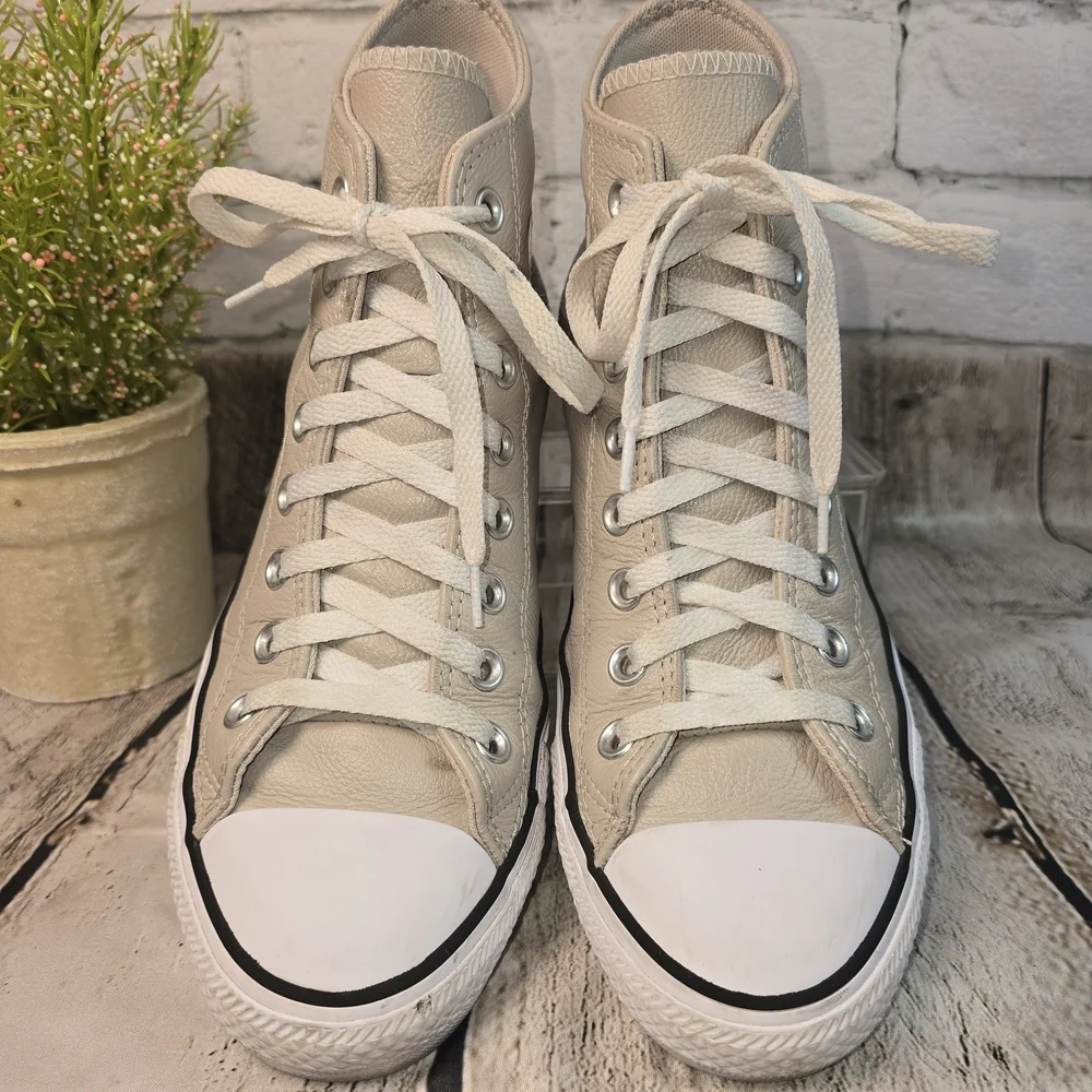 CONVERSE CHUCK TAYLOR ALL-STAR HIGH TOP LEATHER BEIGE MENS 8 WOMENS 10 EUC - Picture 5 of 12